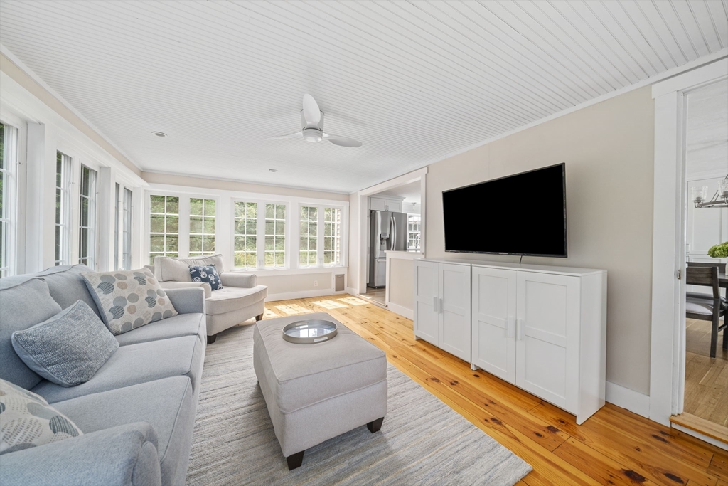 112 Woodlawn Circle