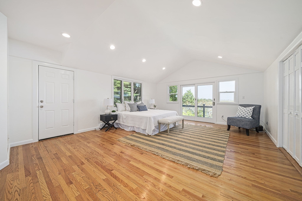 110 Damon's Point Road