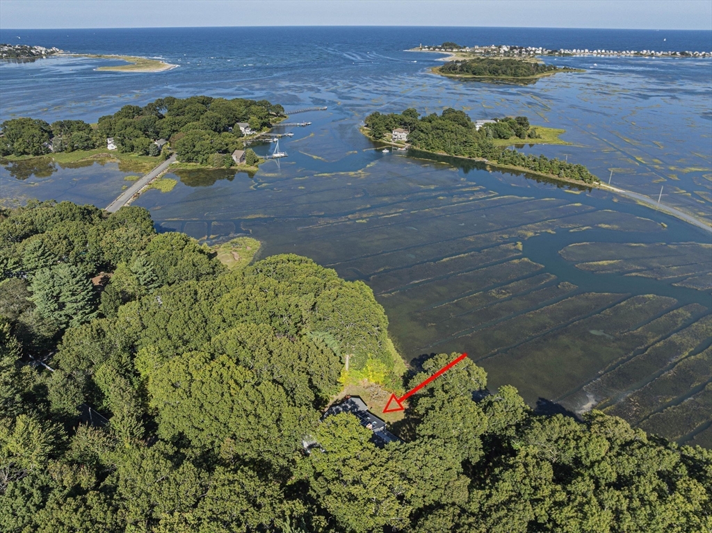 110 Damon's Point Road