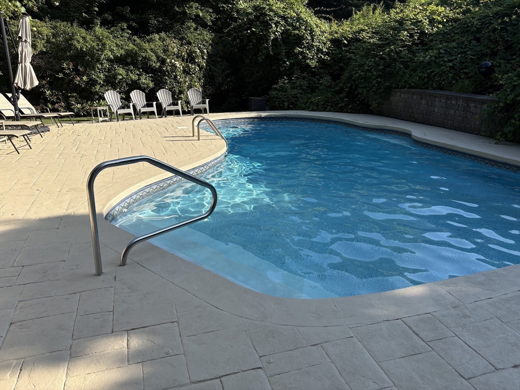 95 Telegraph Hill Road