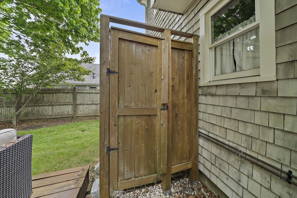 71 Webster Avenue