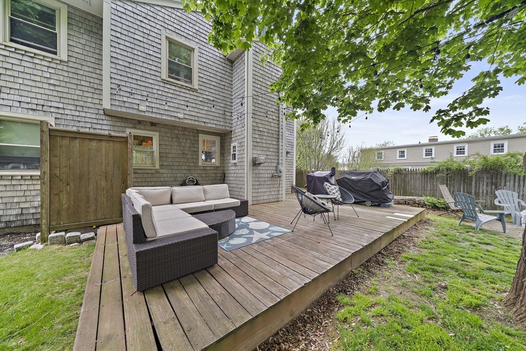 71 Webster Avenue