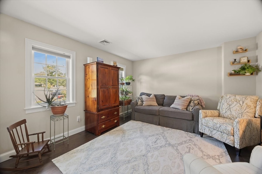 590 Washington Street # 7