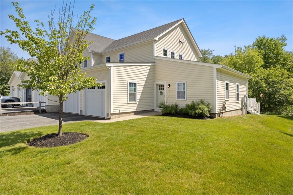 590 Washington Street # 7