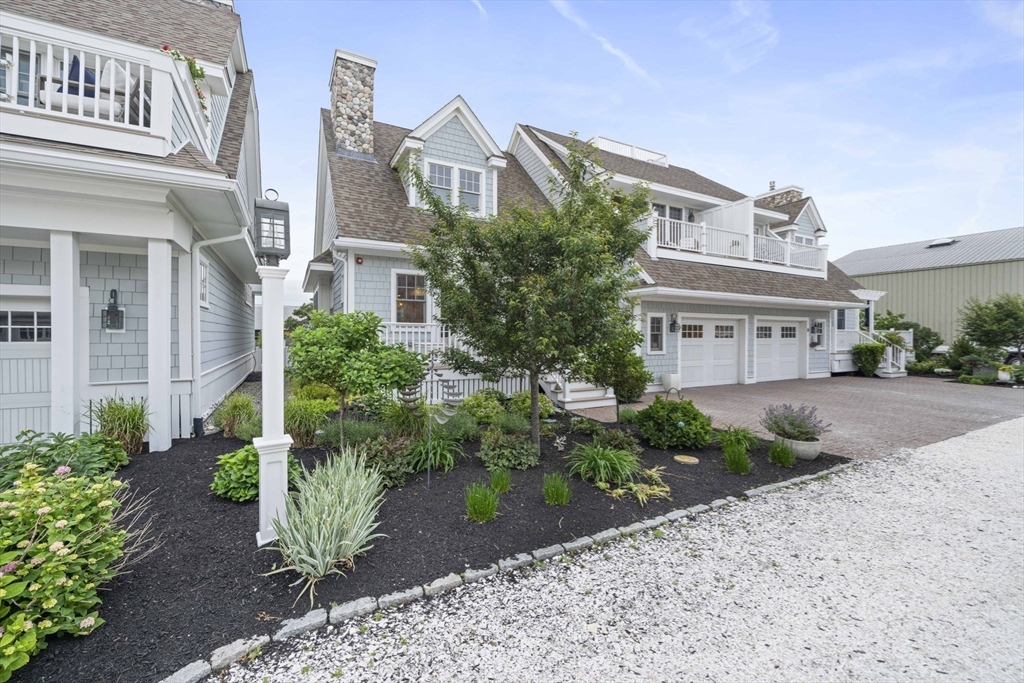 33 Central Avenue # 9