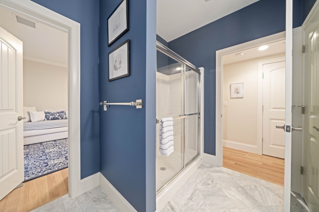 33 Central Avenue # 9