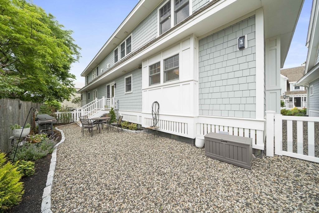 33 Central Avenue # 9