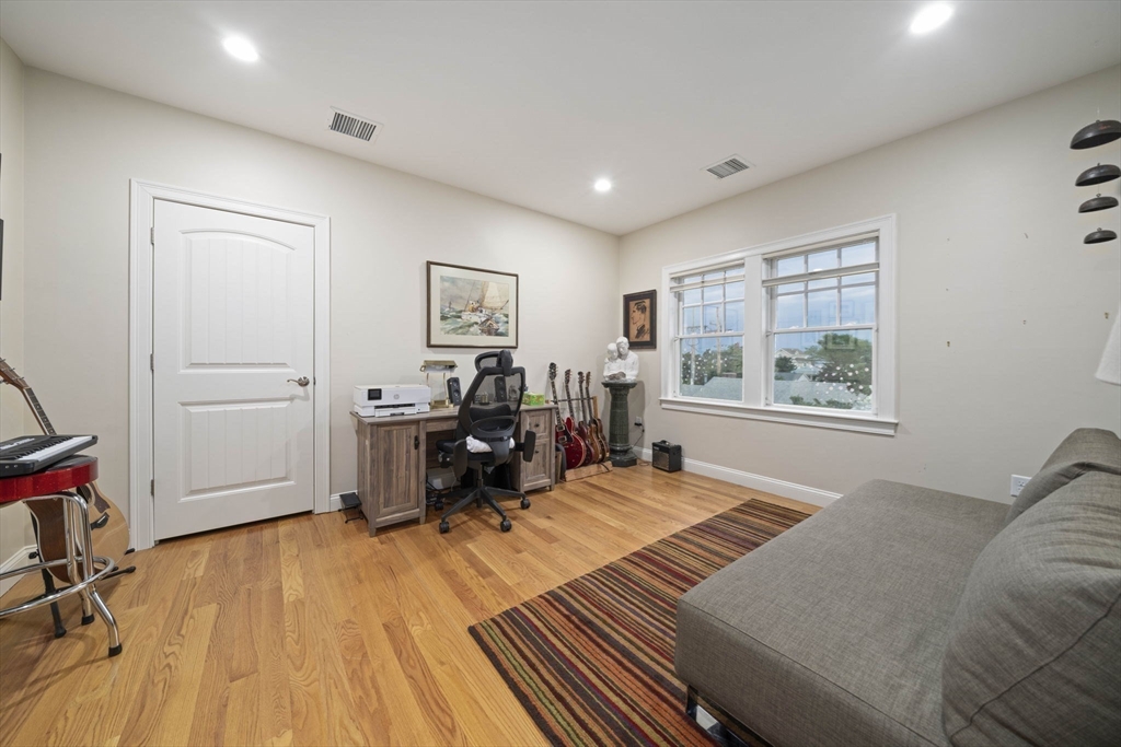33 Central Avenue # 9