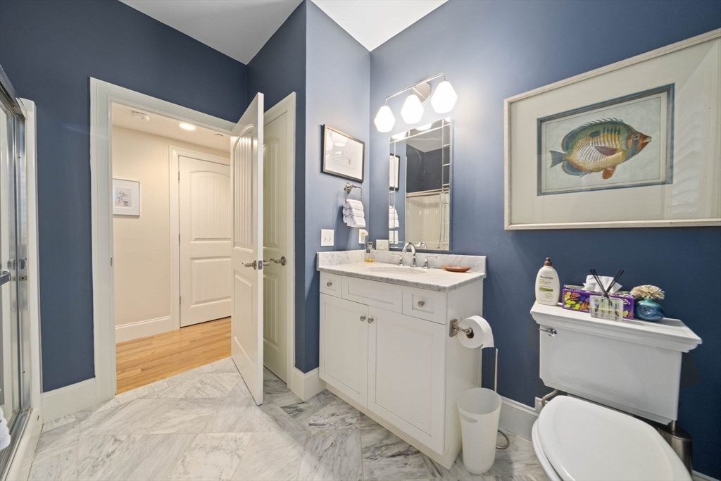 33 Central Avenue # 9