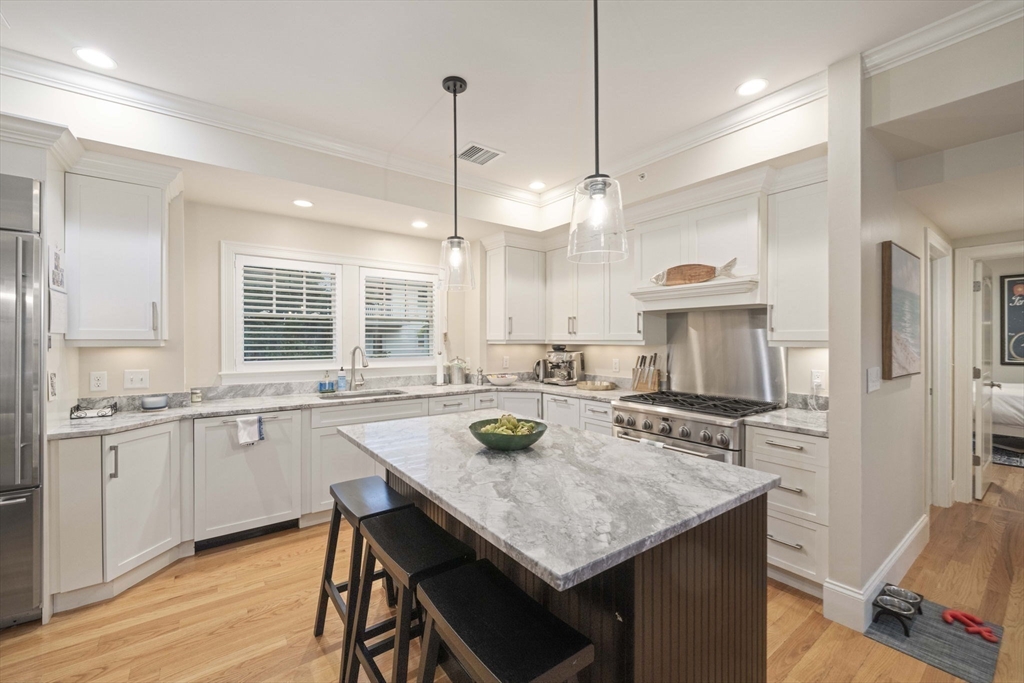 33 Central Avenue # 9