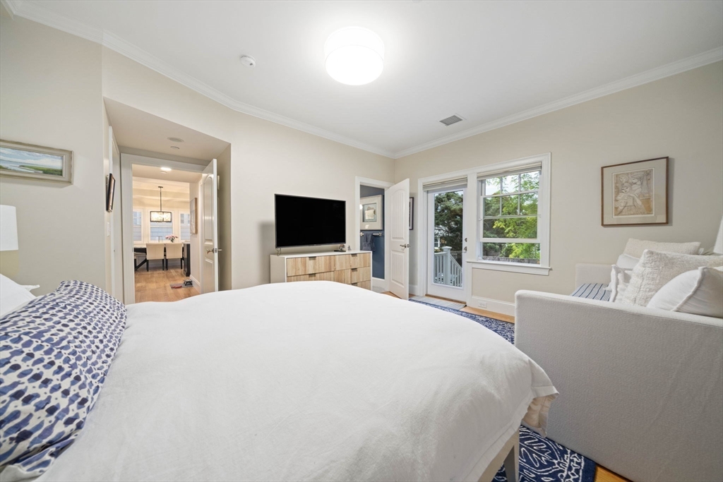 33 Central Avenue # 9