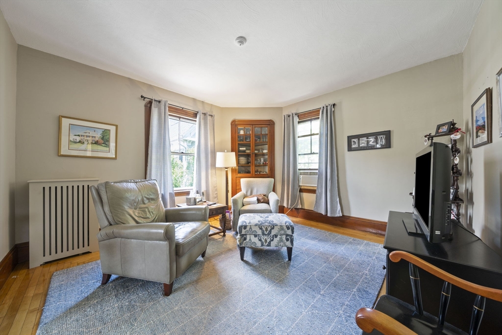 18 Plymouth St