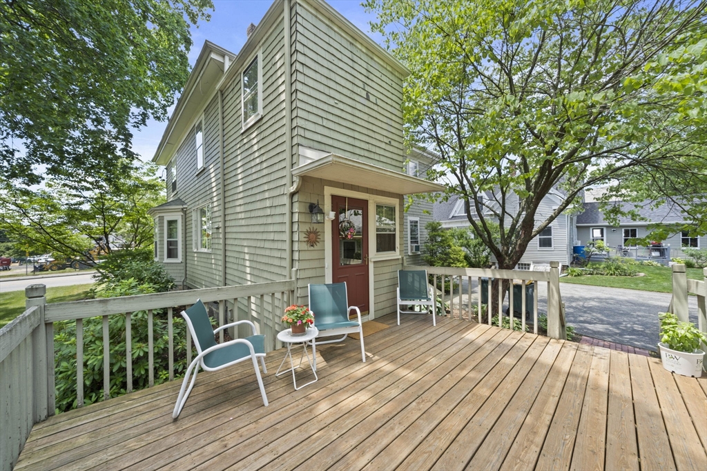18 Plymouth St