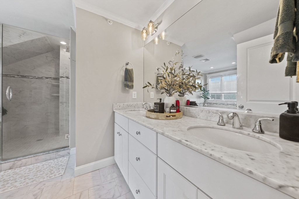 60 Robbins Road # 25