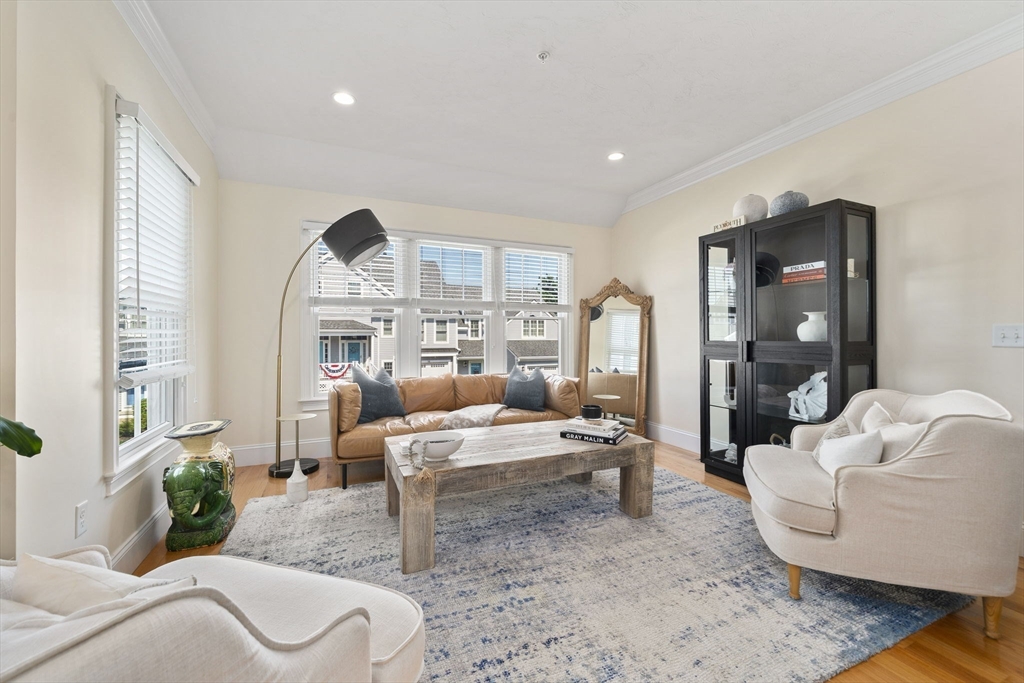 60 Robbins Road # 25