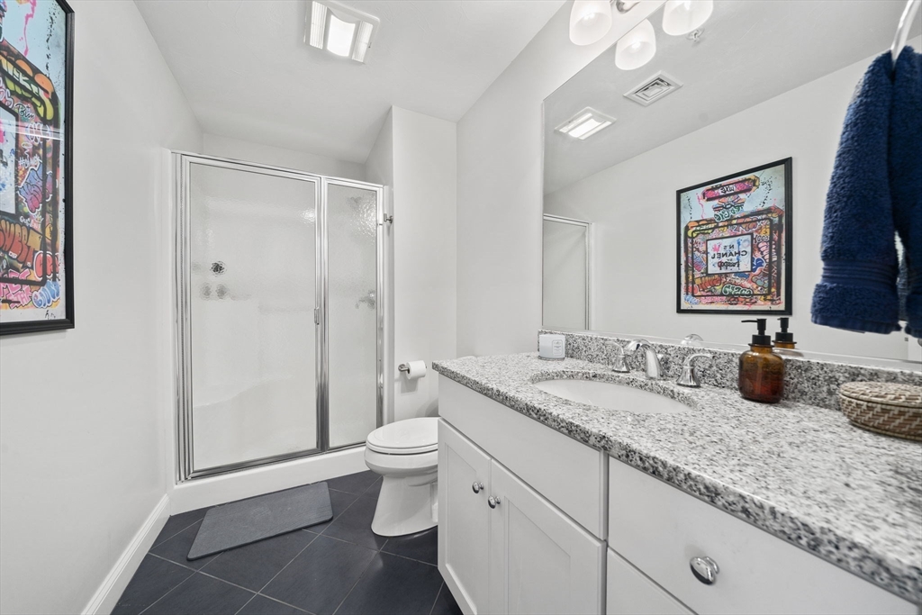60 Robbins Road # 25