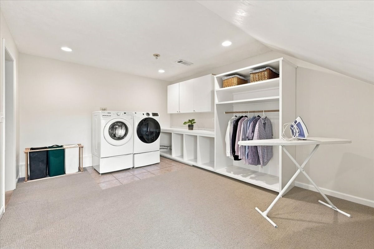11 Evergreen Rd