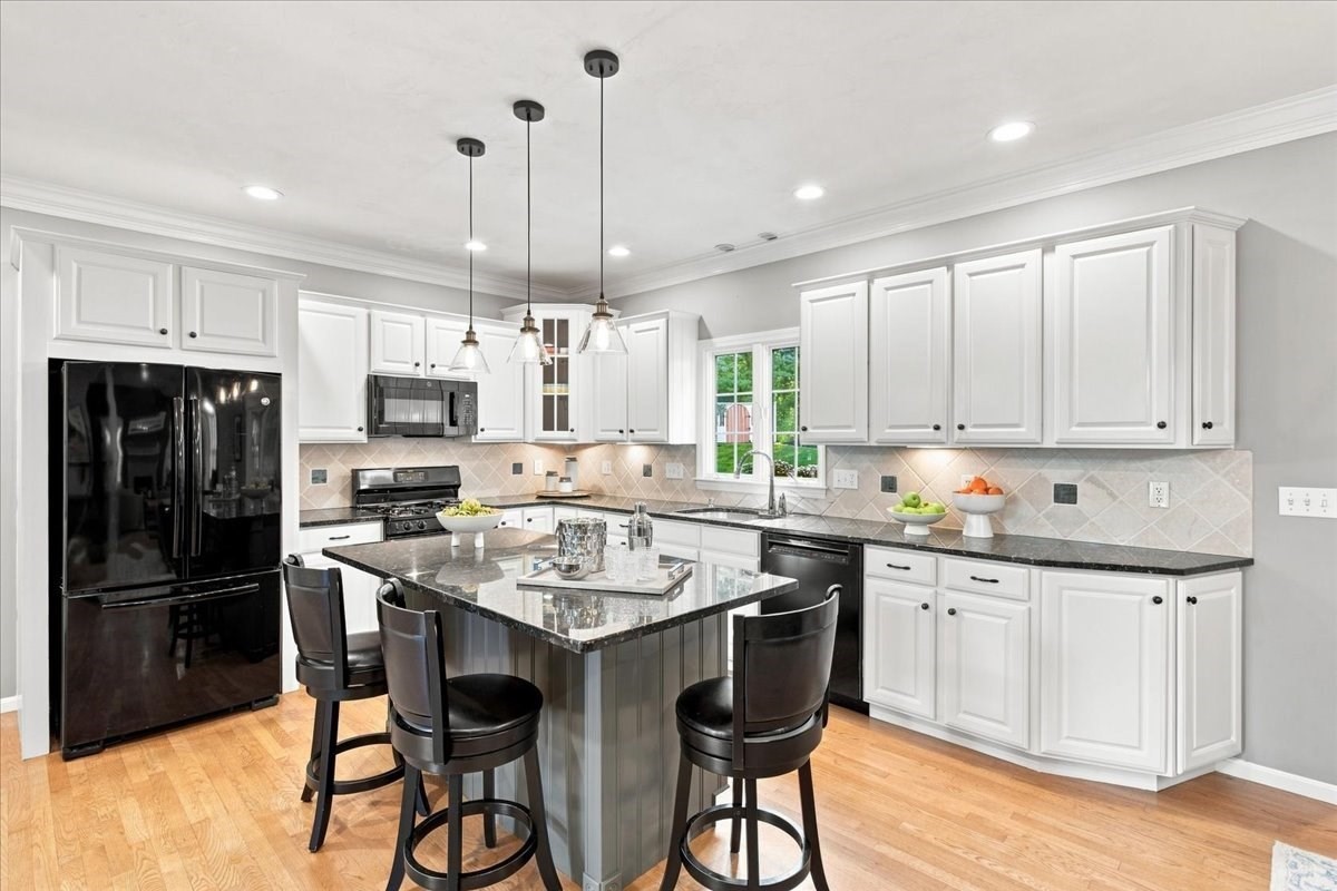 11 Evergreen Rd
