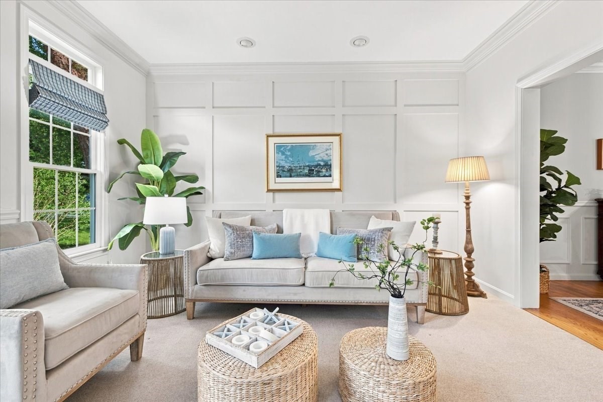 11 Evergreen Rd