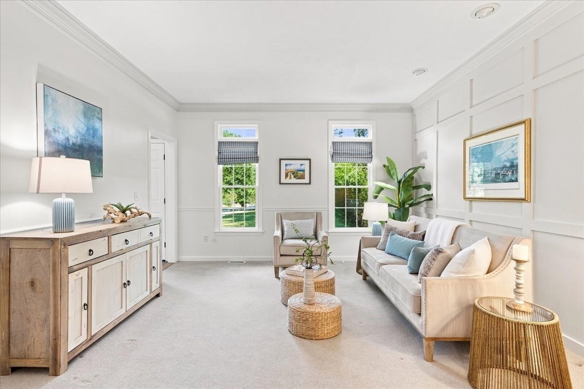 11 Evergreen Rd