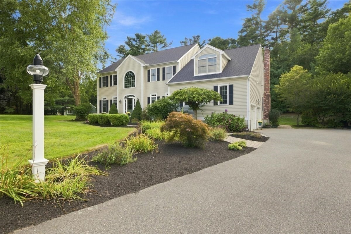 11 Evergreen Rd