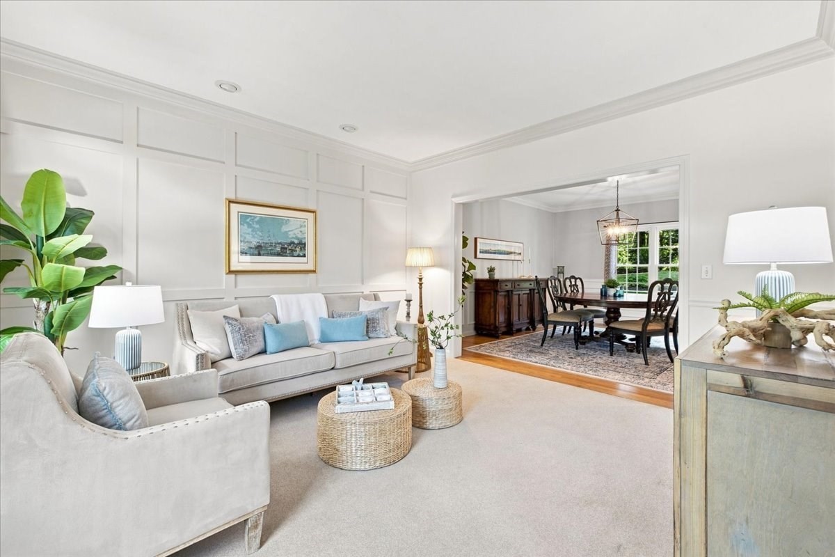 11 Evergreen Rd