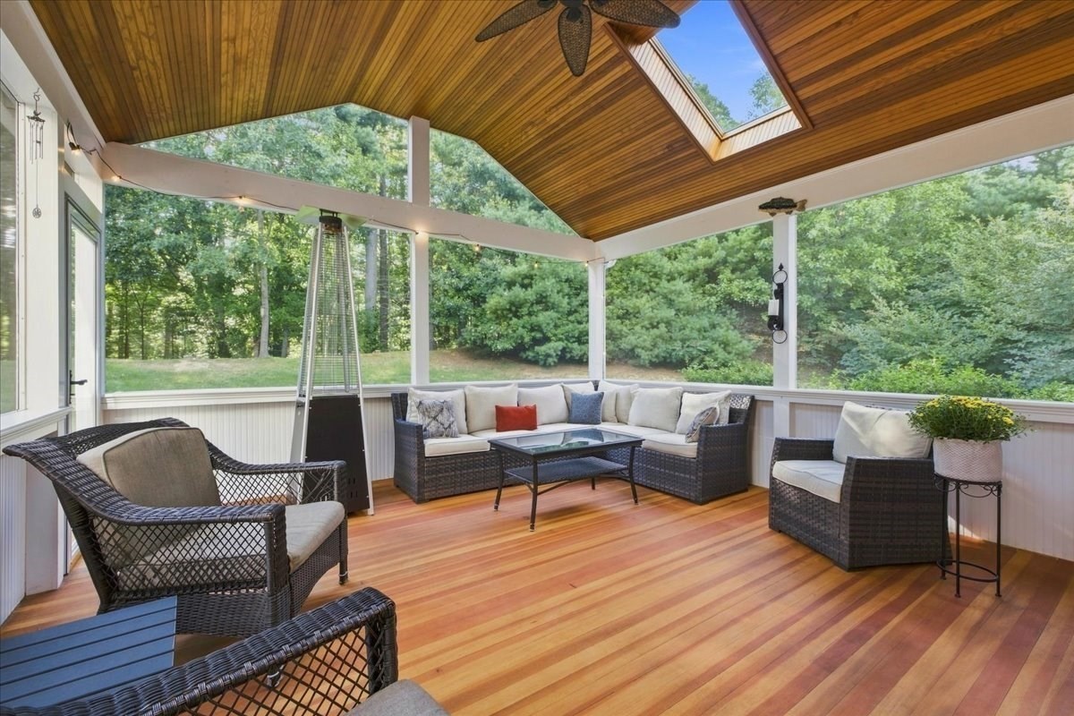 11 Evergreen Rd