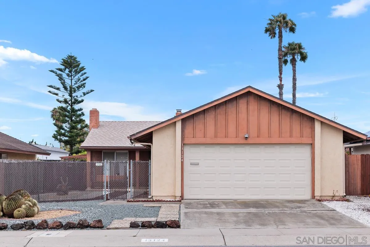 13124 Avenida Grande