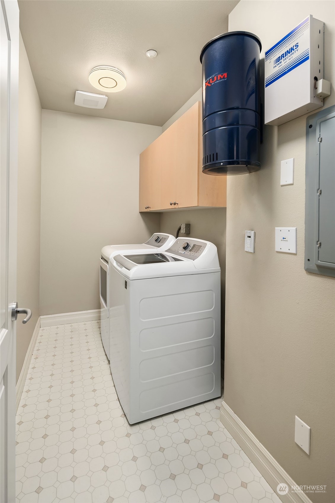 10398 NE 17th St Unit: 105