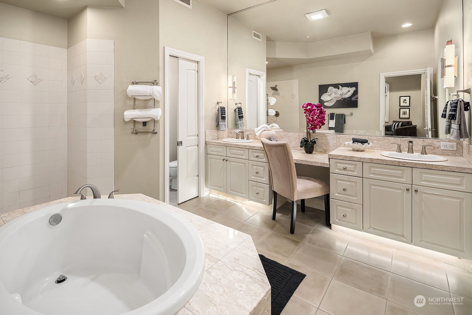 10398 NE 17th St Unit: 105