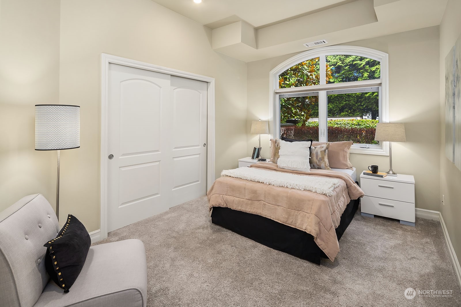 10398 NE 17th St Unit: 105