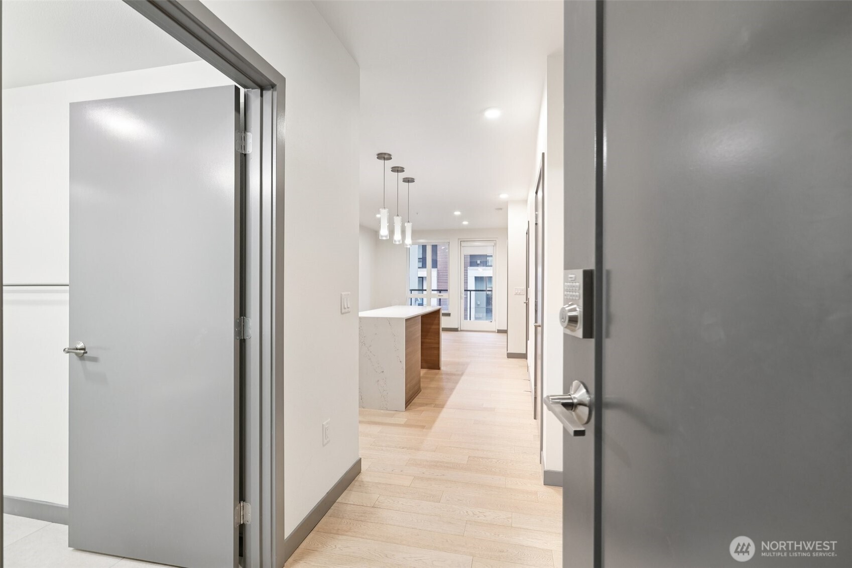 11903 NE 128th Street Unit: 320