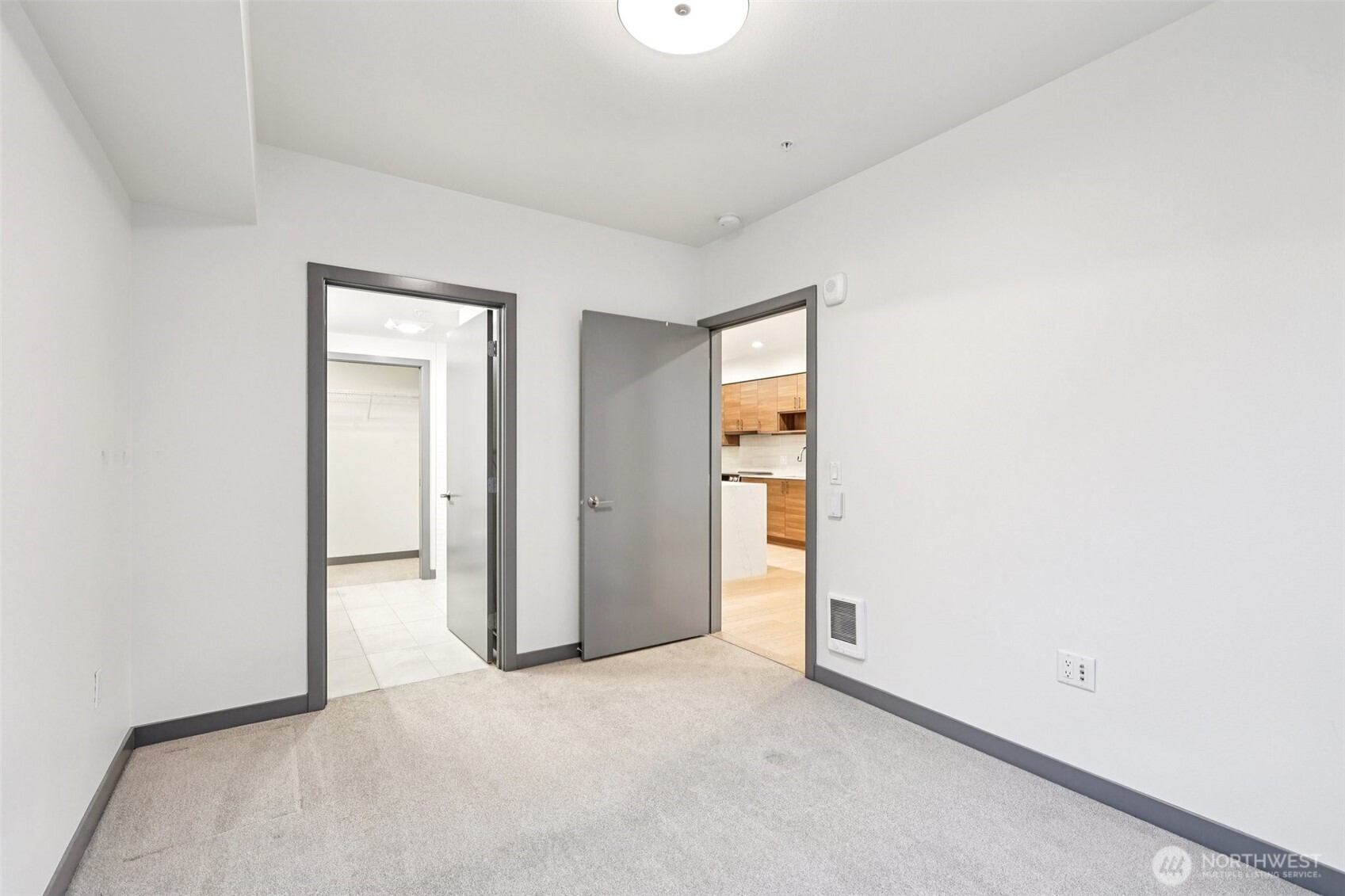 11903 NE 128th Street Unit: 320