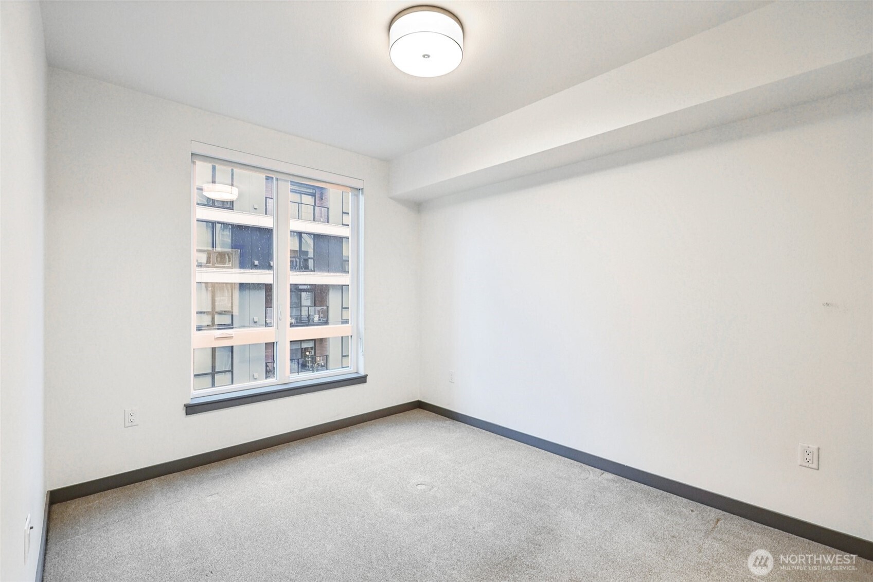 11903 NE 128th Street Unit: 320