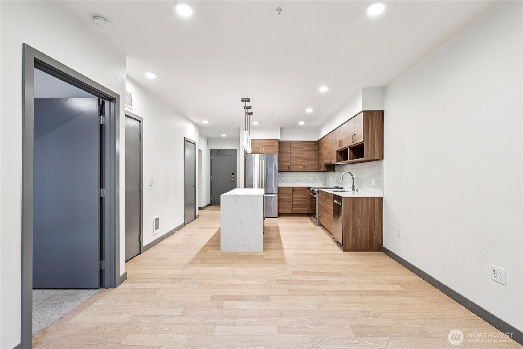 11903 NE 128th Street Unit: 320