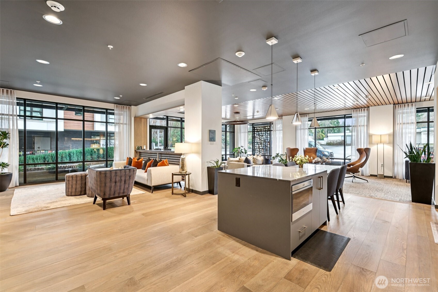 11903 NE 128th Street Unit: 320