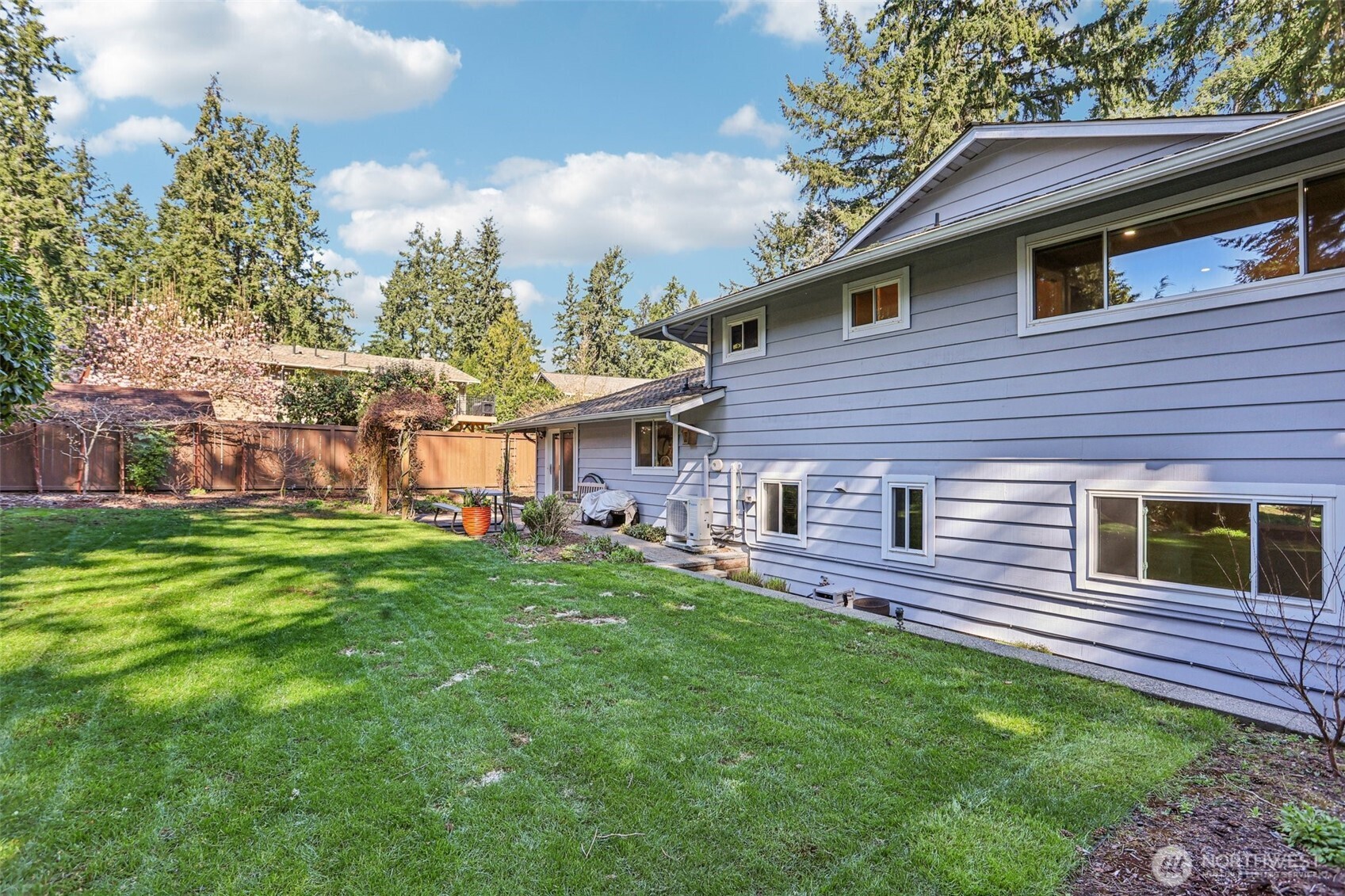 9207 120th Avenue SE