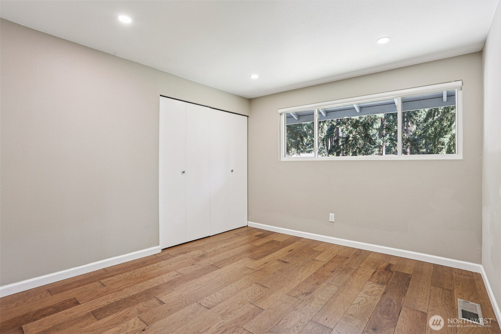 9207 120th Avenue SE