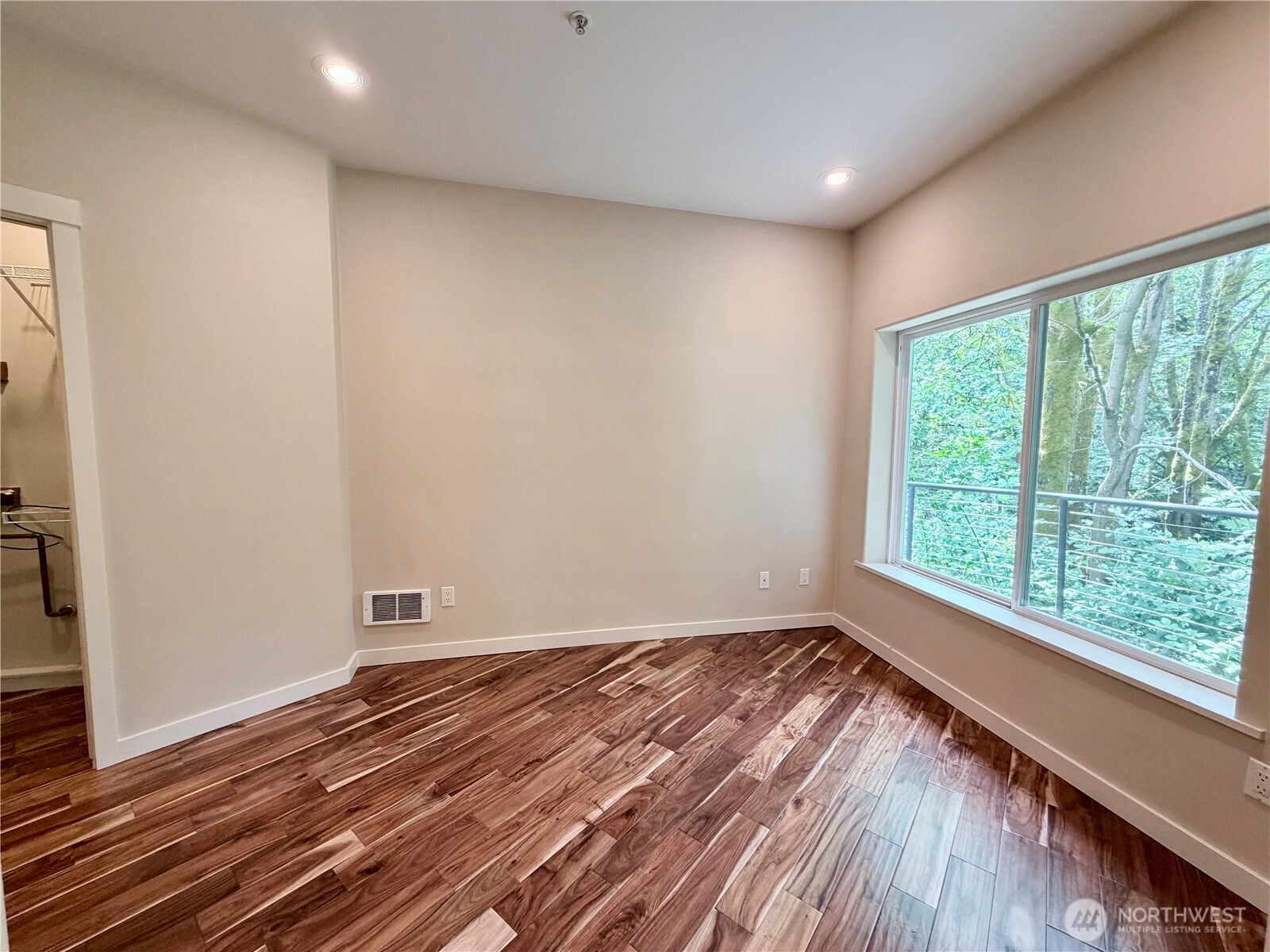 10021 7th Avenue NW Unit: E