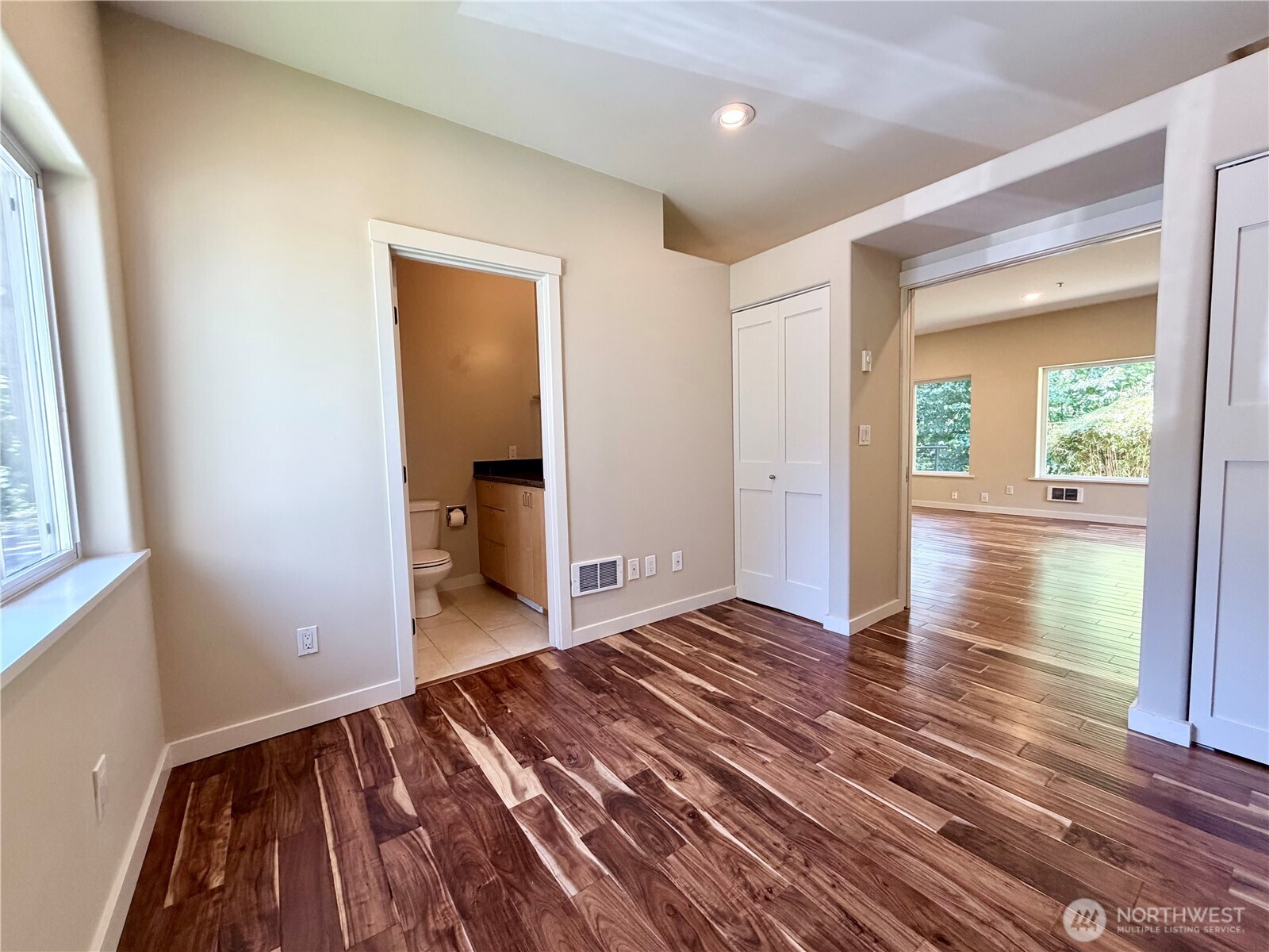 10021 7th Avenue NW Unit: E