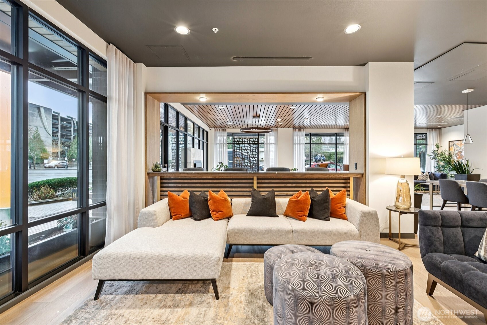 11903 NE 128th St Unit: 320