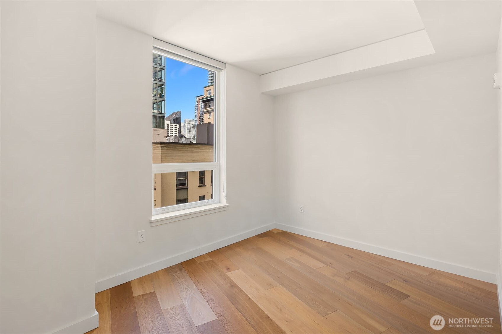 121 Stewart Street Unit: 908