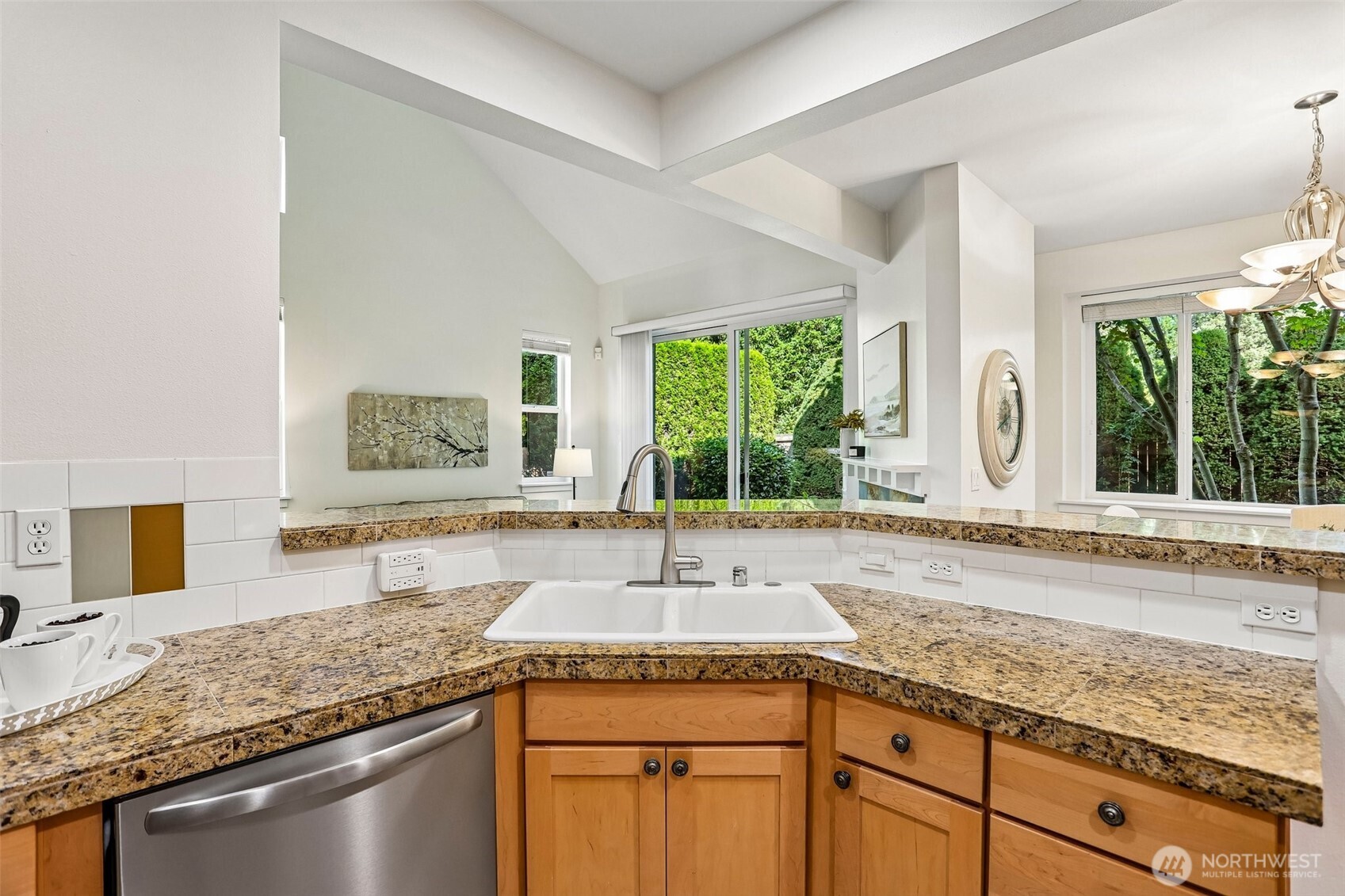 13824 N Creek Drive Unit: 1001