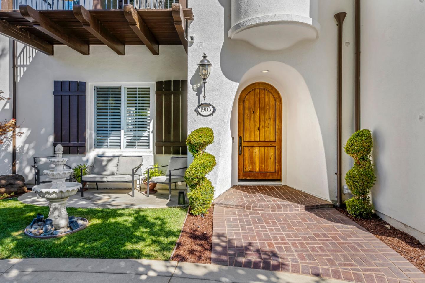 1903 Saint Andrews CIR