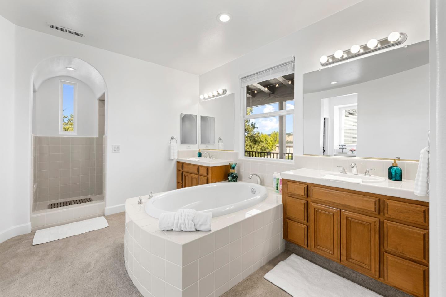 1903 Saint Andrews CIR