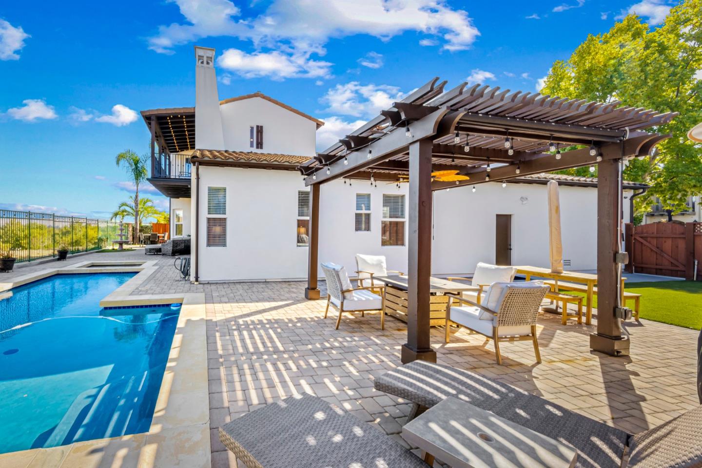 1903 Saint Andrews CIR