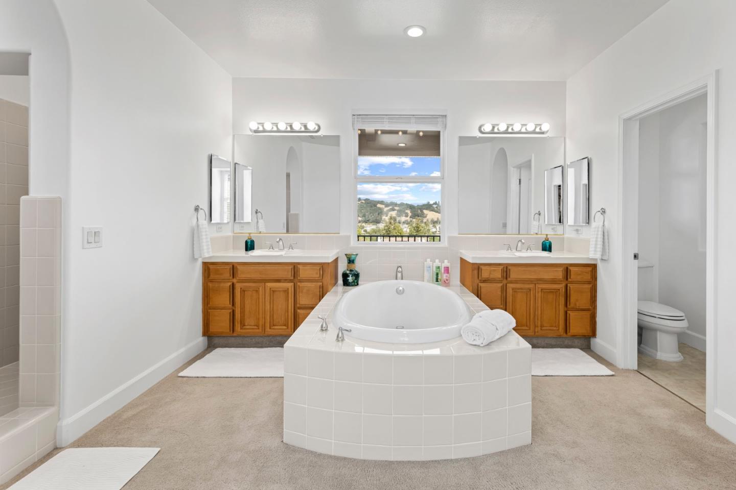 1903 Saint Andrews CIR