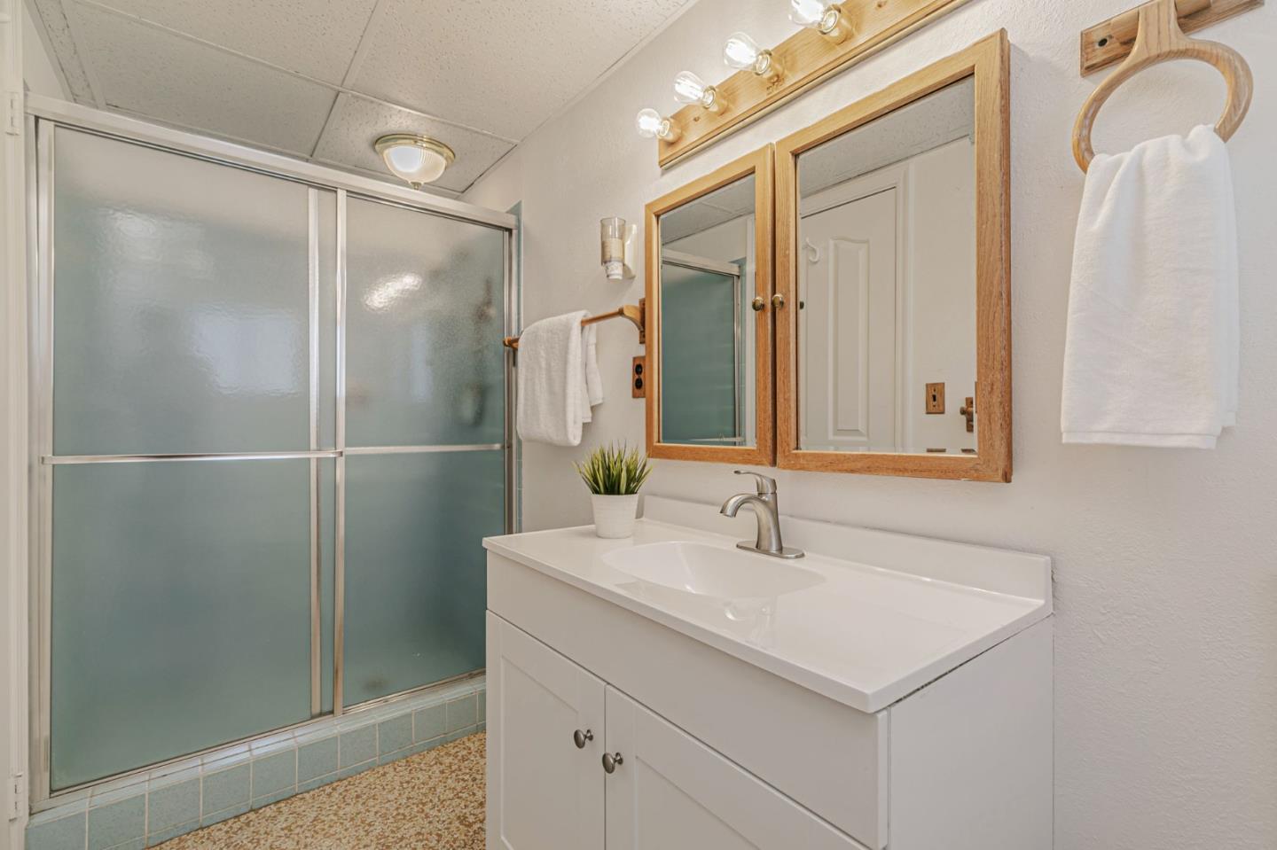 19437 Via Real Drive