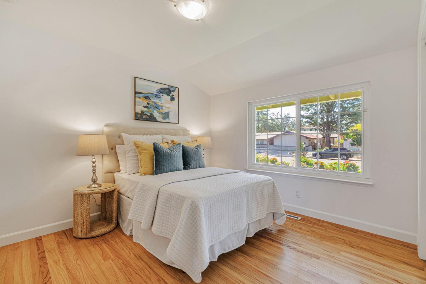 19437 Via Real Drive