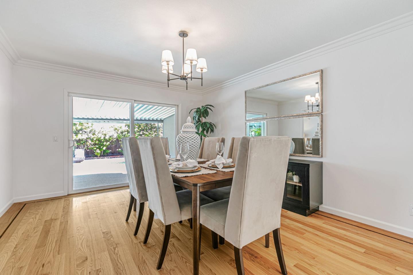 19437 Via Real Drive